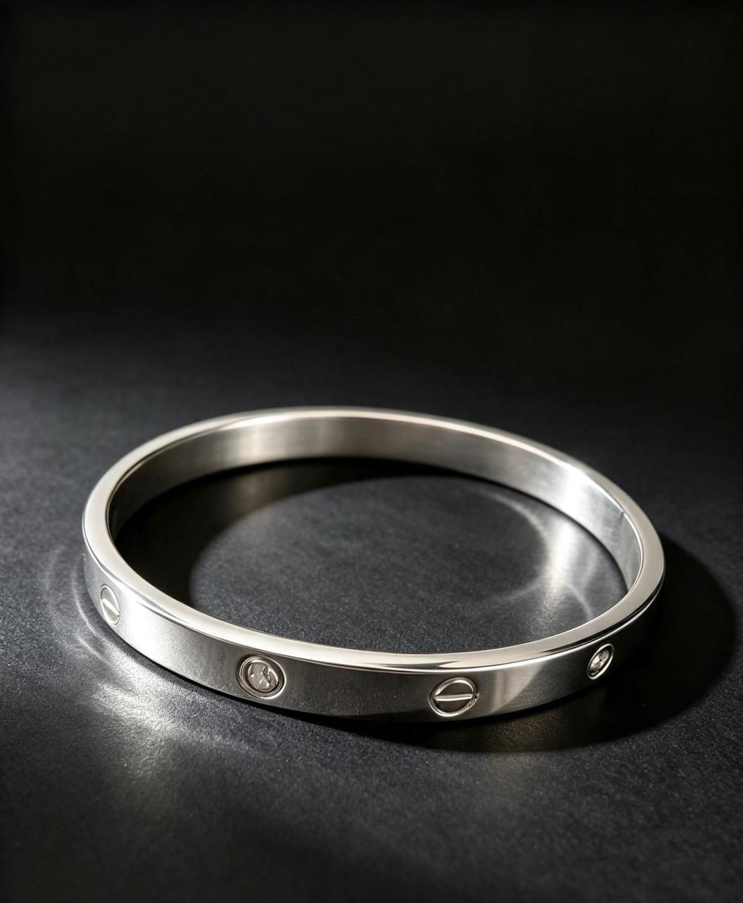Bracelete Clássico com detalhes em Zircônias - Prata ou Dourado